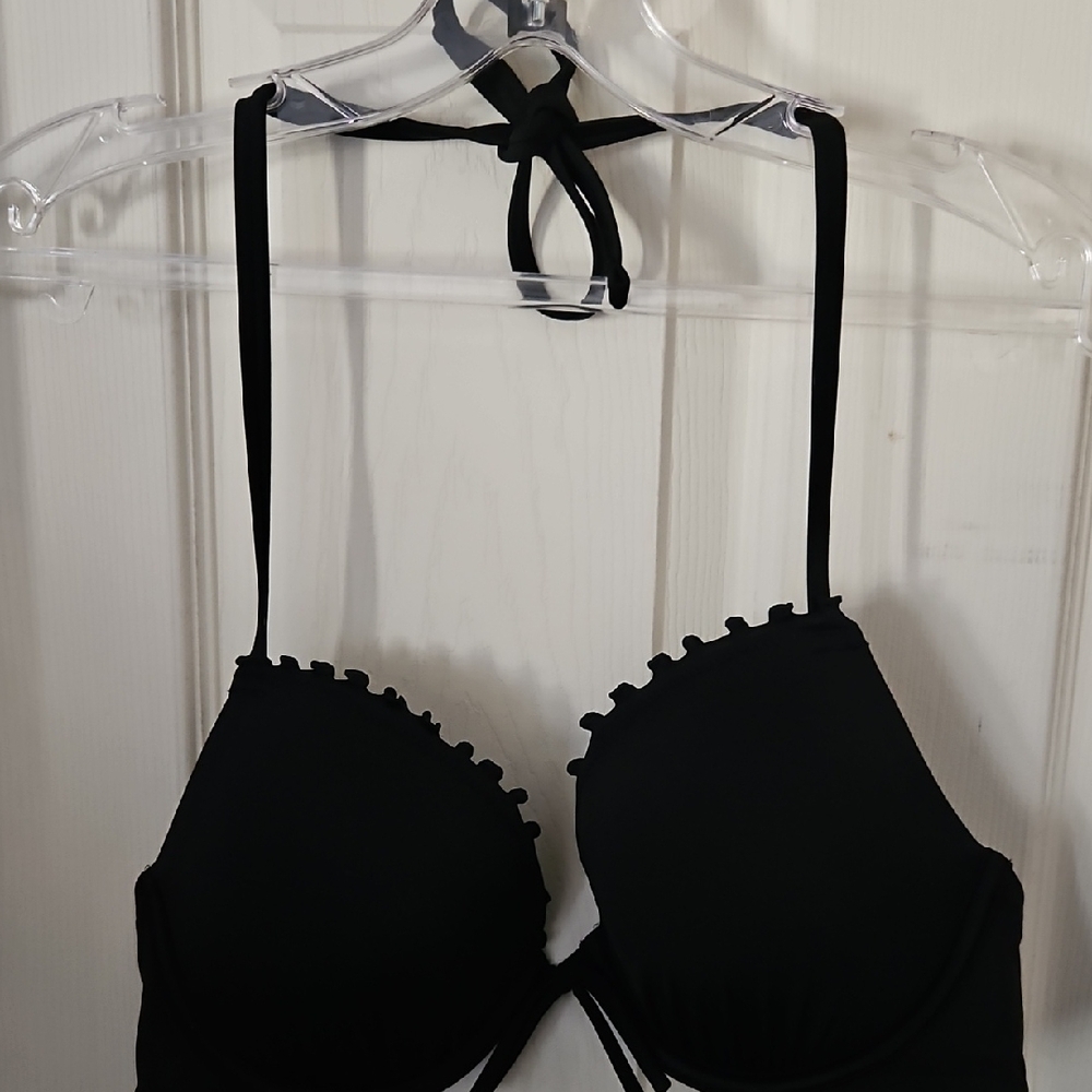 SHADE & SHORE BLACK BIKINI TOP: NEW WITH TAGS: SIZE 34D